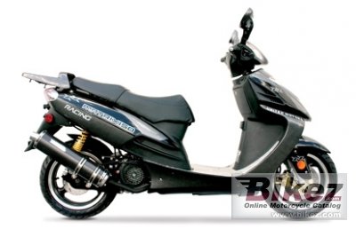 2006 UM Matrix 150 XX photo